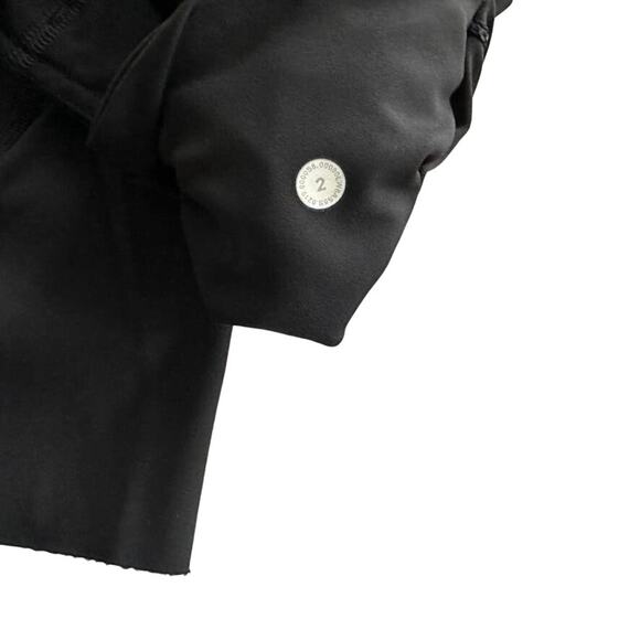 Lululemon Fast & Free Crop II *Nulux 19" Black Size 2 Run Gym Workout - Picture 7 of 8